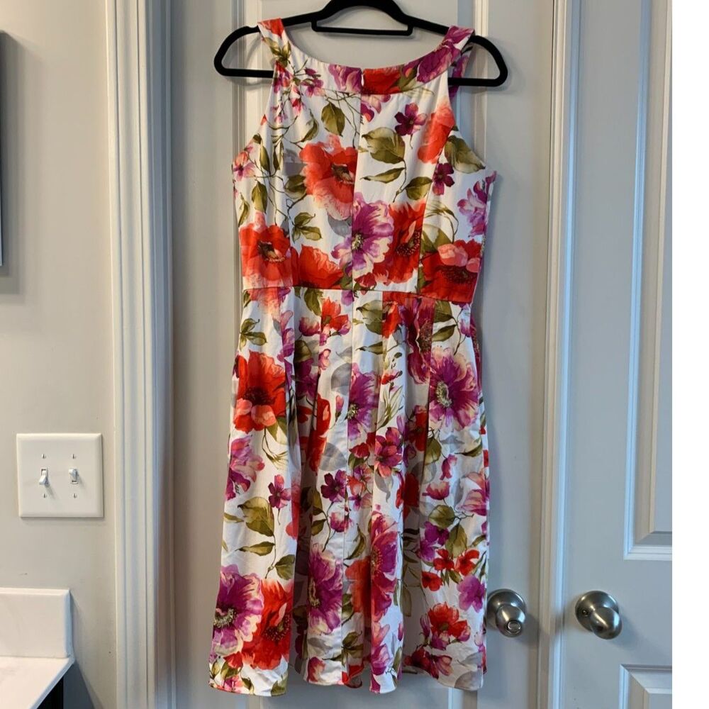 Sandra Darren Women Dress Size 8 Pink Purple Red White Floral Pockets Sleeveless - Picture 2 of 10